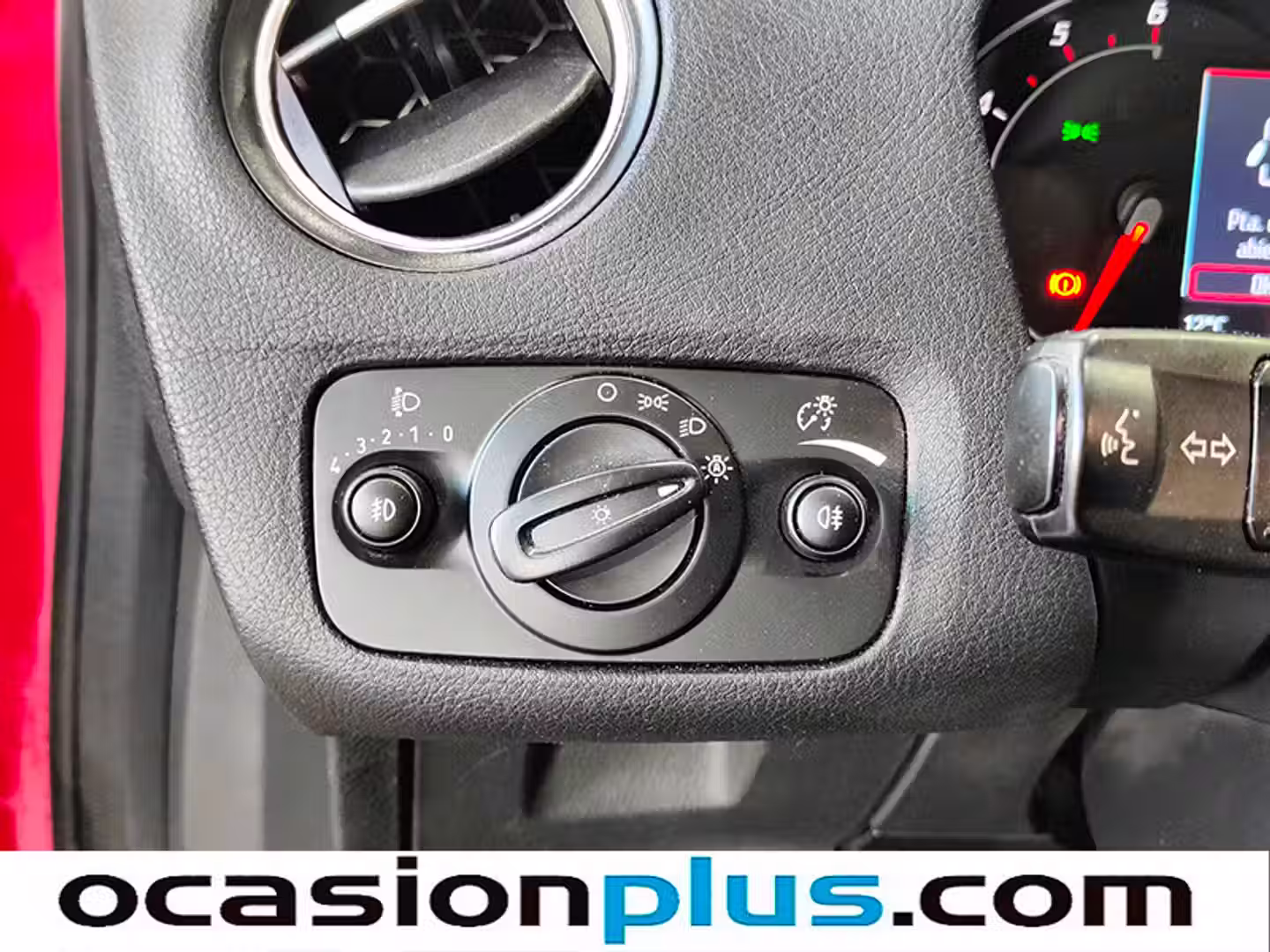 Encendido automático de faros