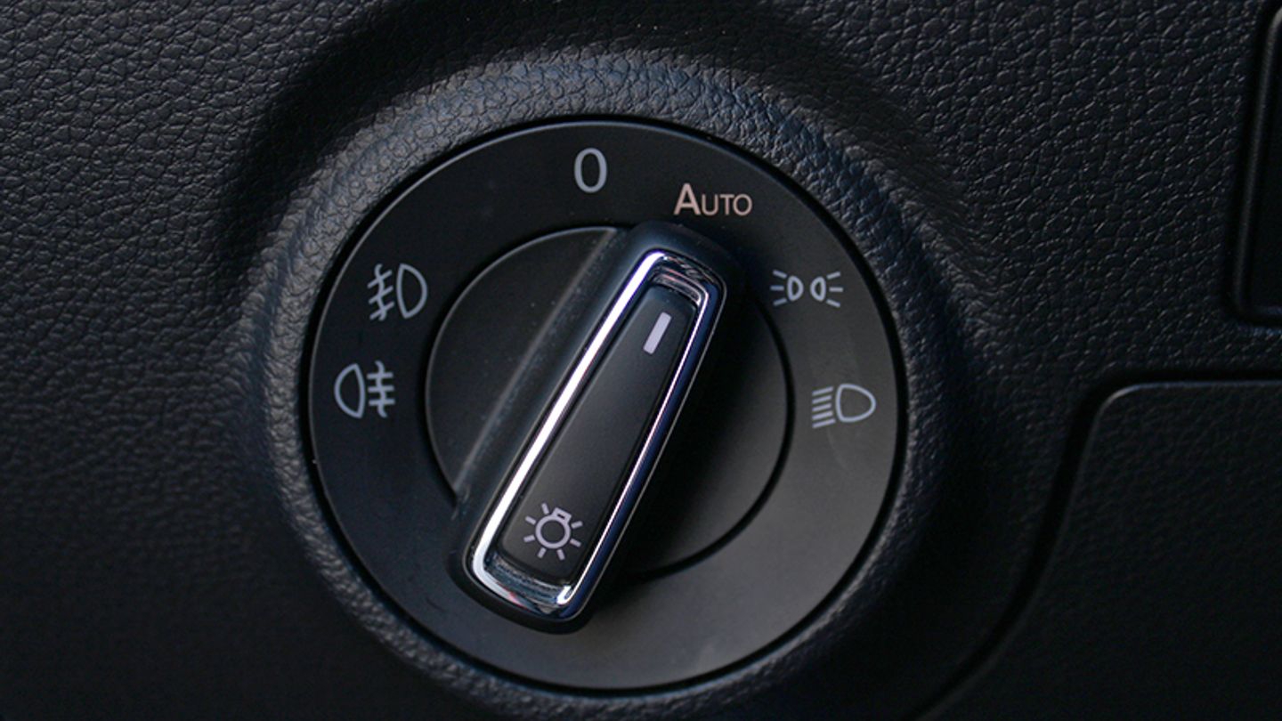 Encendido automático de faros