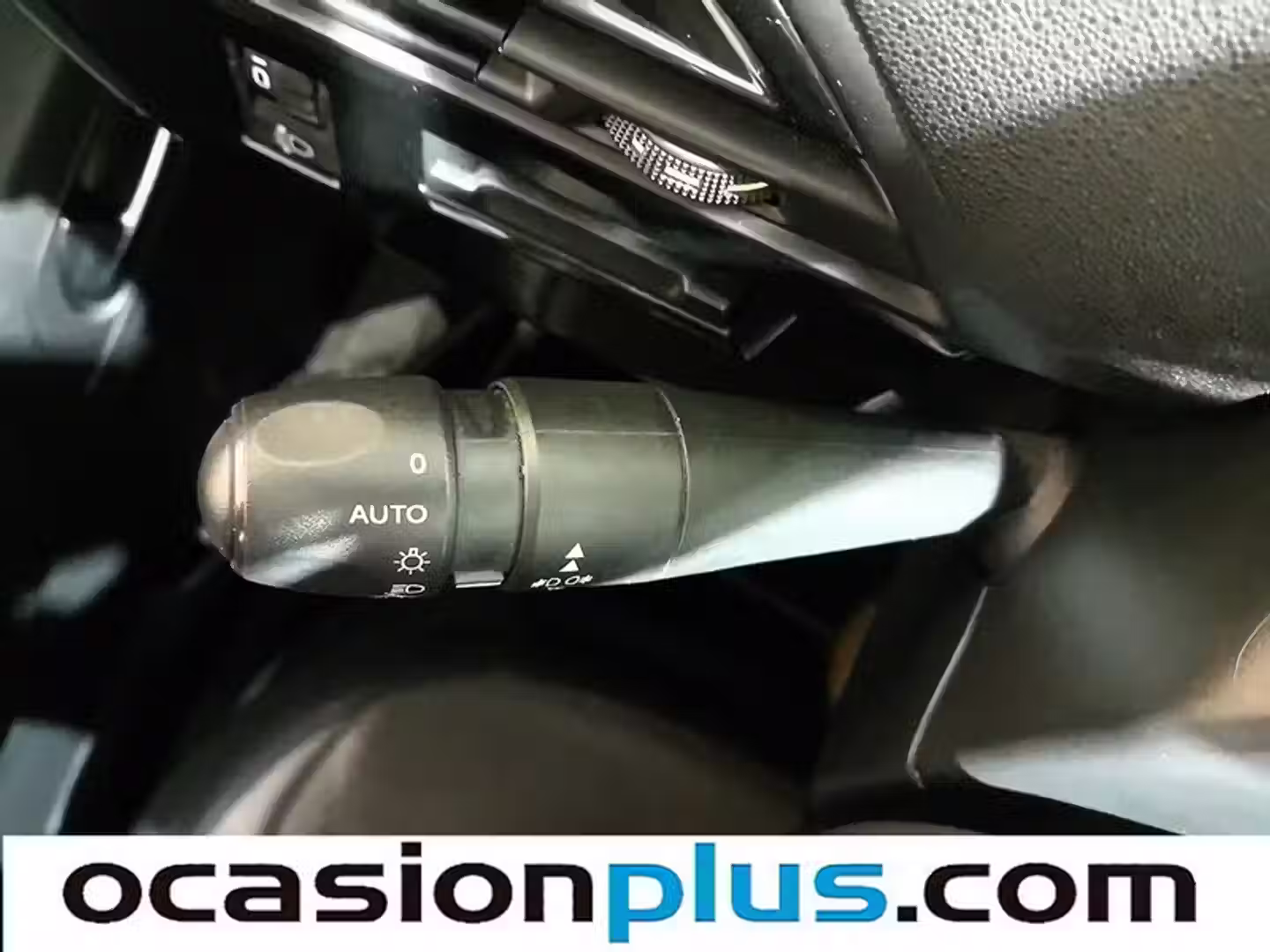 Encendido automático de faros