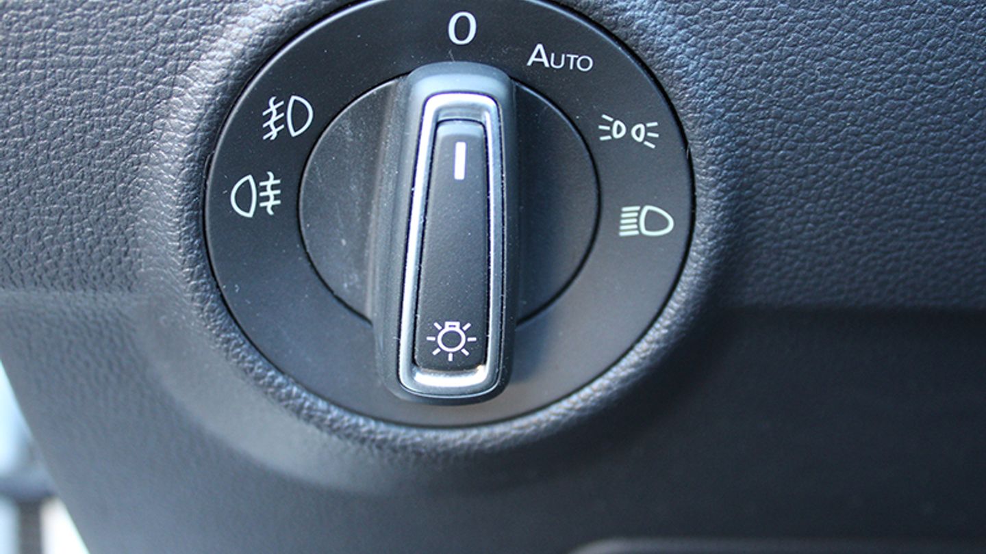 Encendido automático de faros