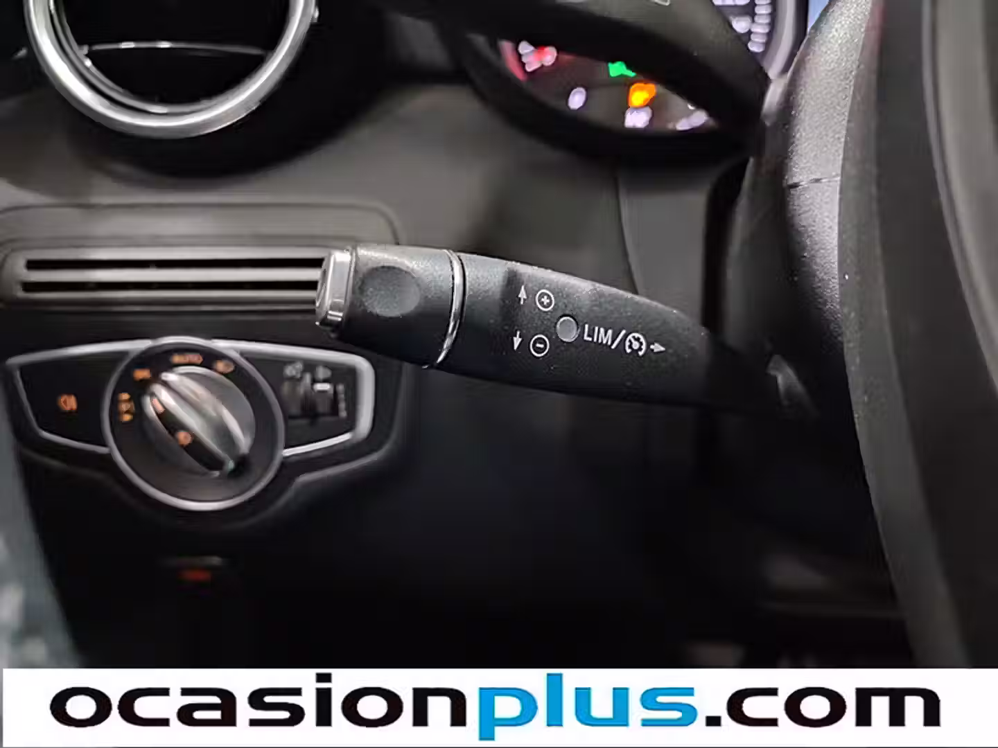 Encendido automático de faros