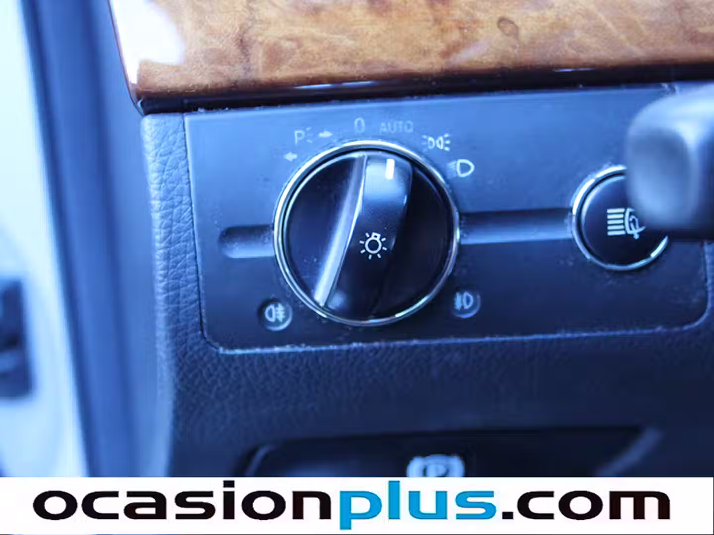 Encendido automático de faros