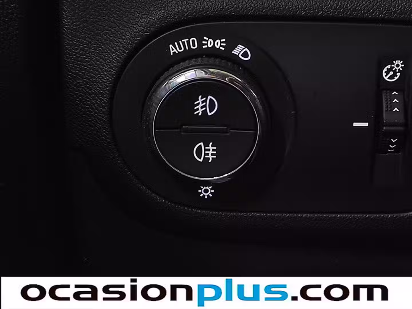 Encendido automático de faros
