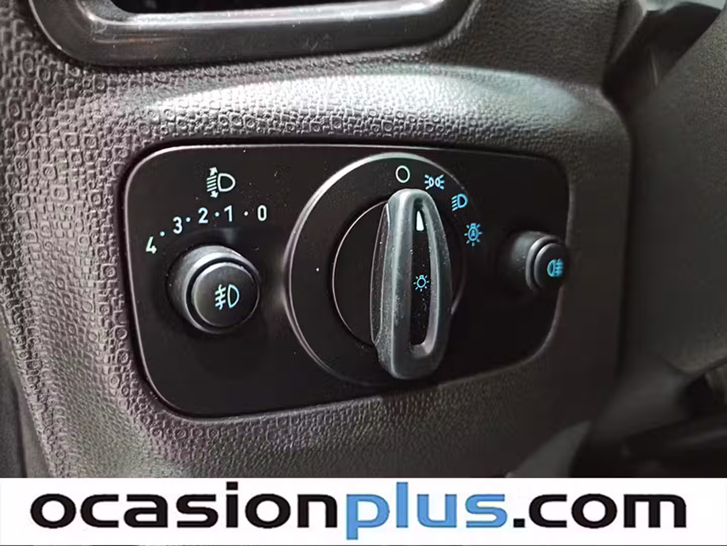 Encendido automático de faros