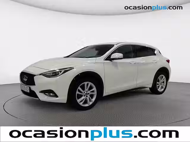 Infiniti Q30