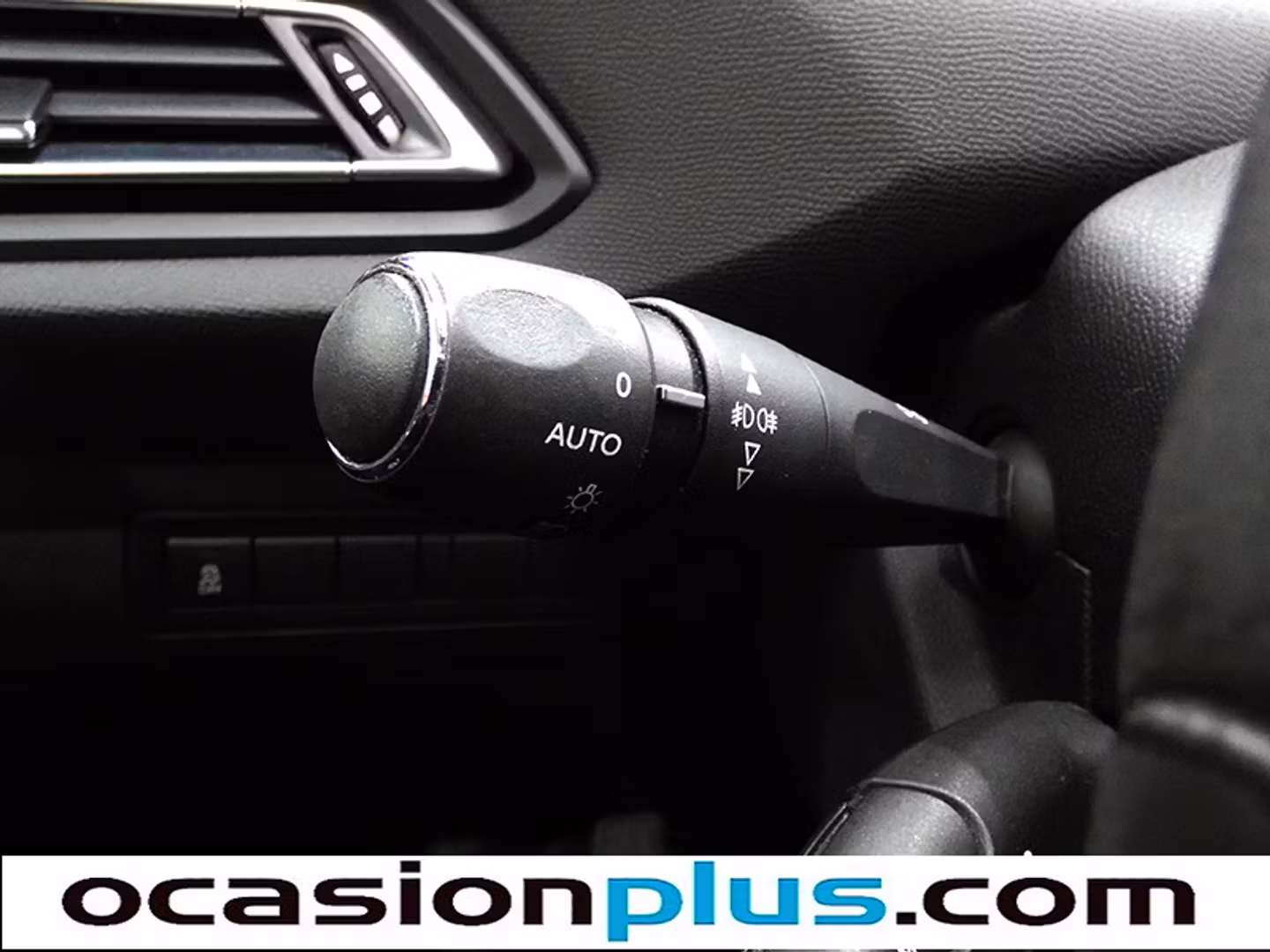 Encendido automático de faros