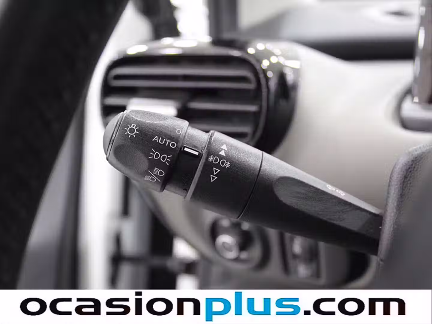 Encendido automático de faros