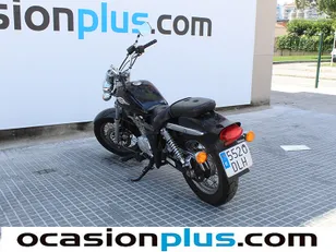 Suzuki Marauder 125 9 kW (12 CV)