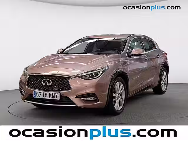 Infiniti Q30