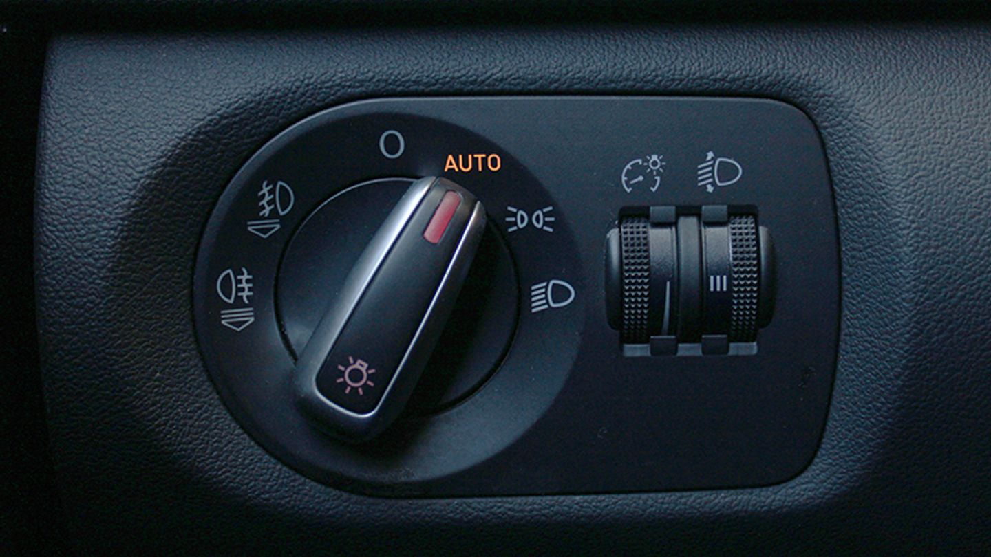 Encendido automático de faros