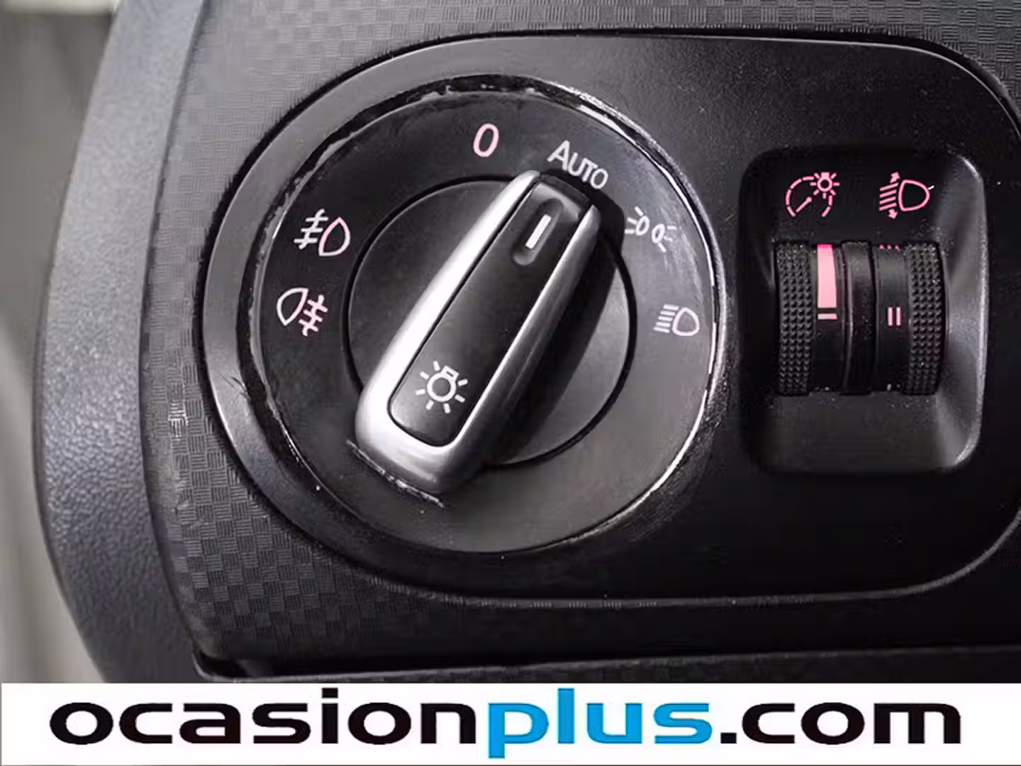 Encendido automático de faros