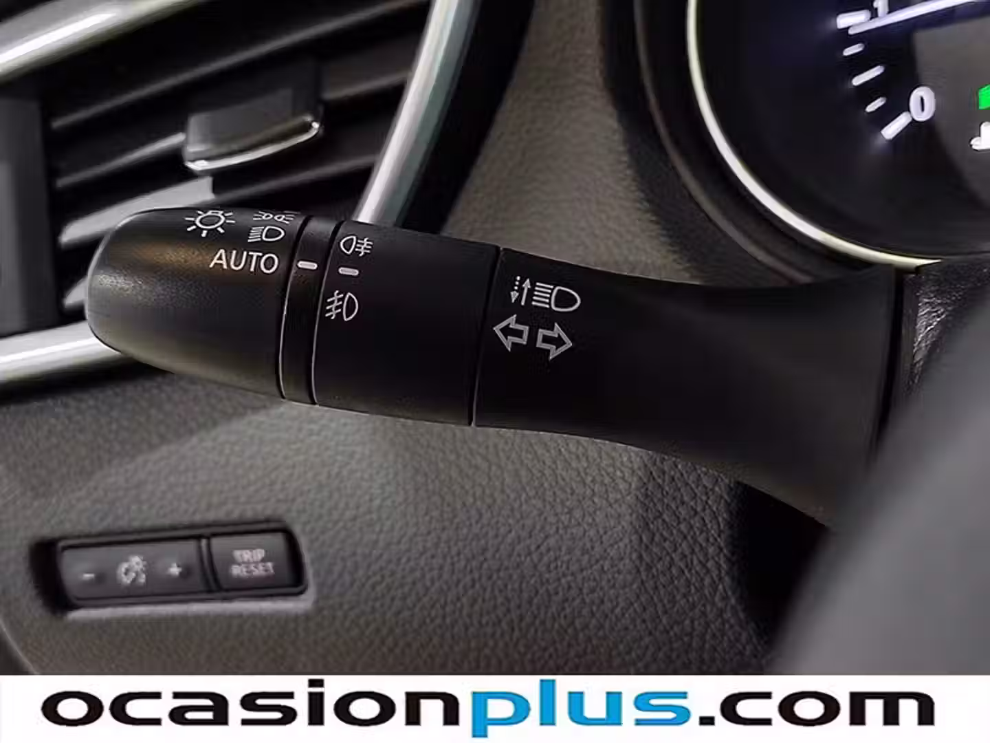Encendido automático de faros